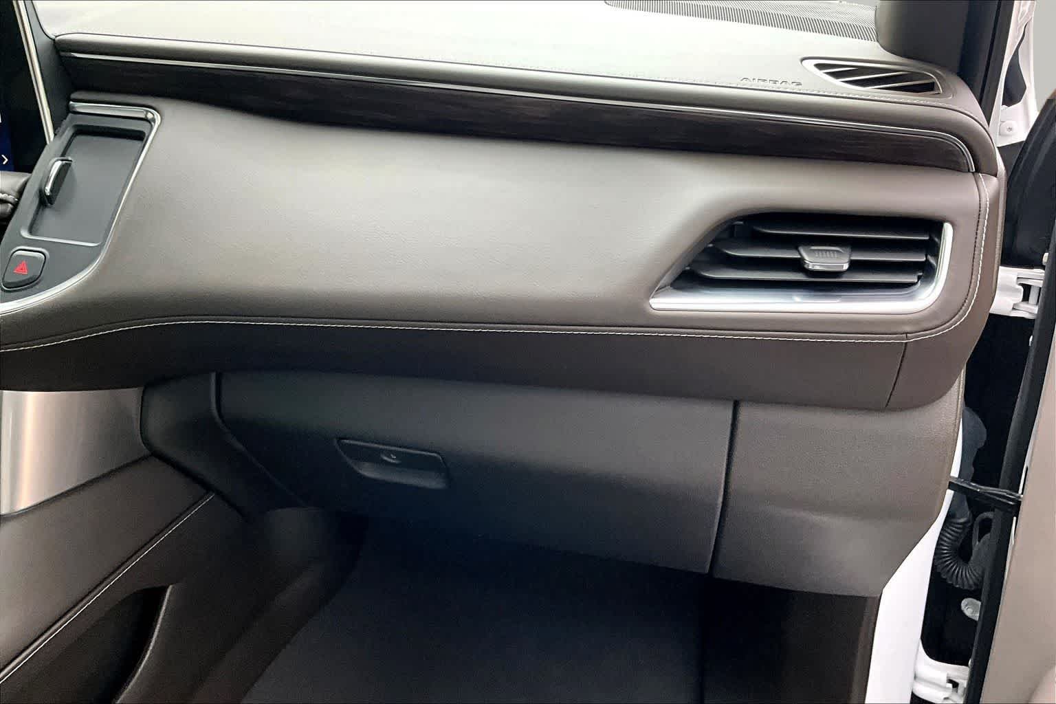 Used 2023 Summit White Chevrolet Z71 image 19