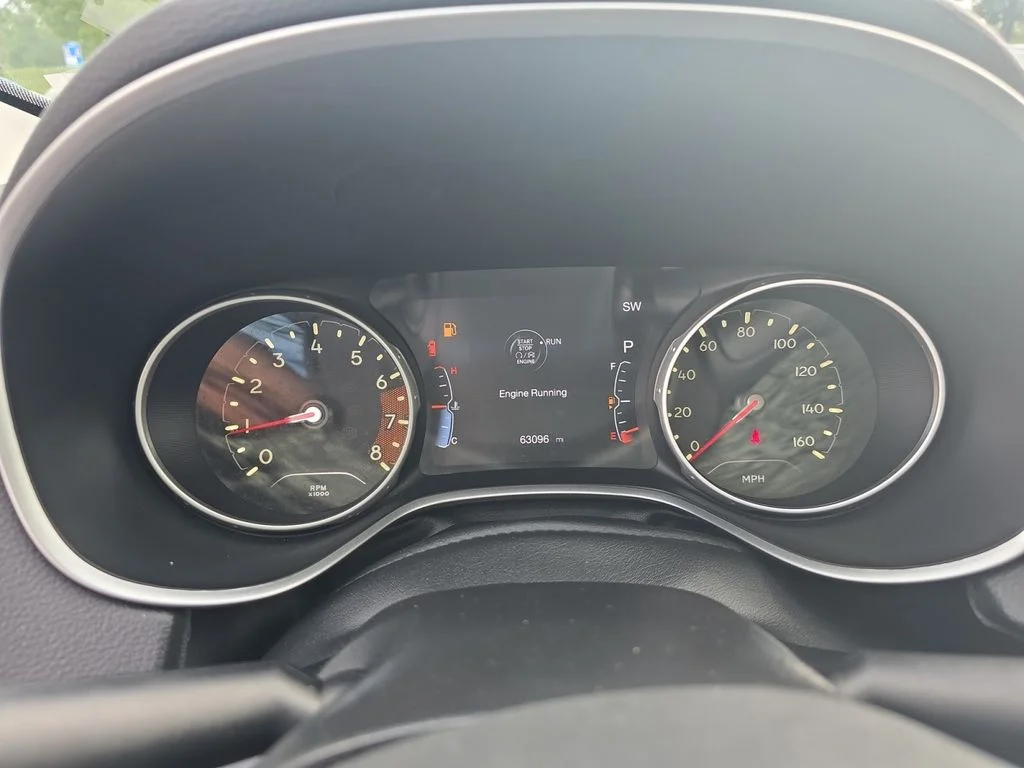 Used 2021 Jazz Blue Pearlcoat Jeep Latitude image 15