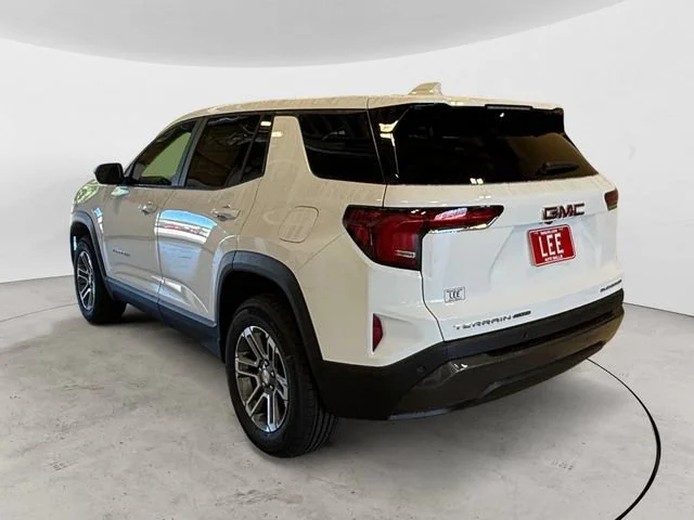New 2027 Summit White GMC Elevation image 3