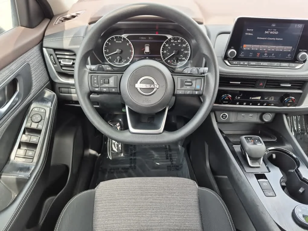 Certified Used 2023 Super Black Nissan SV image 8