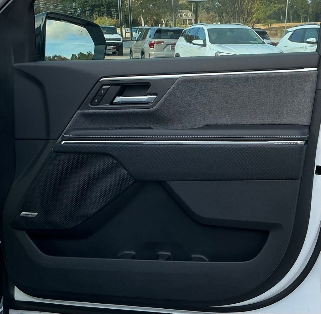 2026 GMC Sierra EV Elevation - Photo 23
