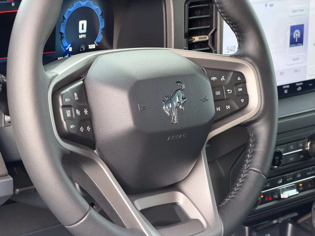 Used 2025 Blue Ford Badlands image 22