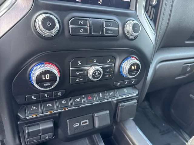 Used 2019 Blue GMC SLT image 24