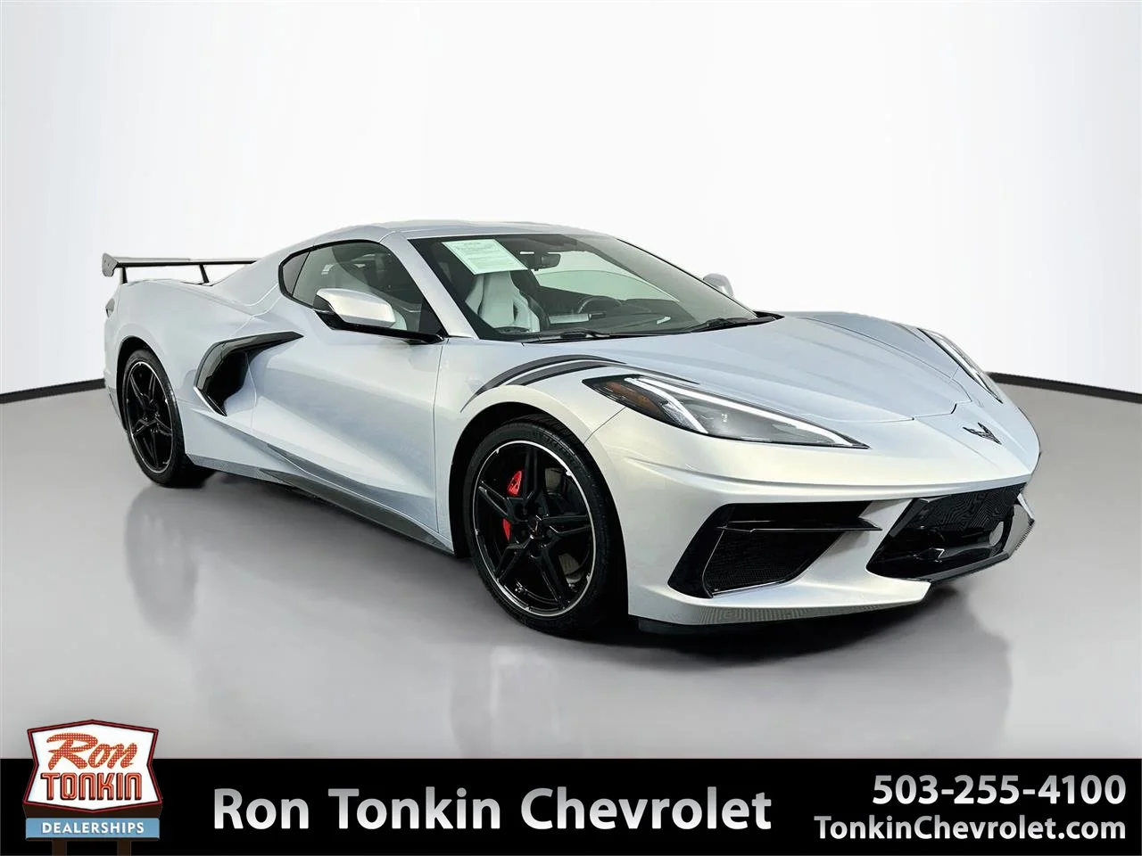 Used 2021 Silver Chevrolet Stingray image 1