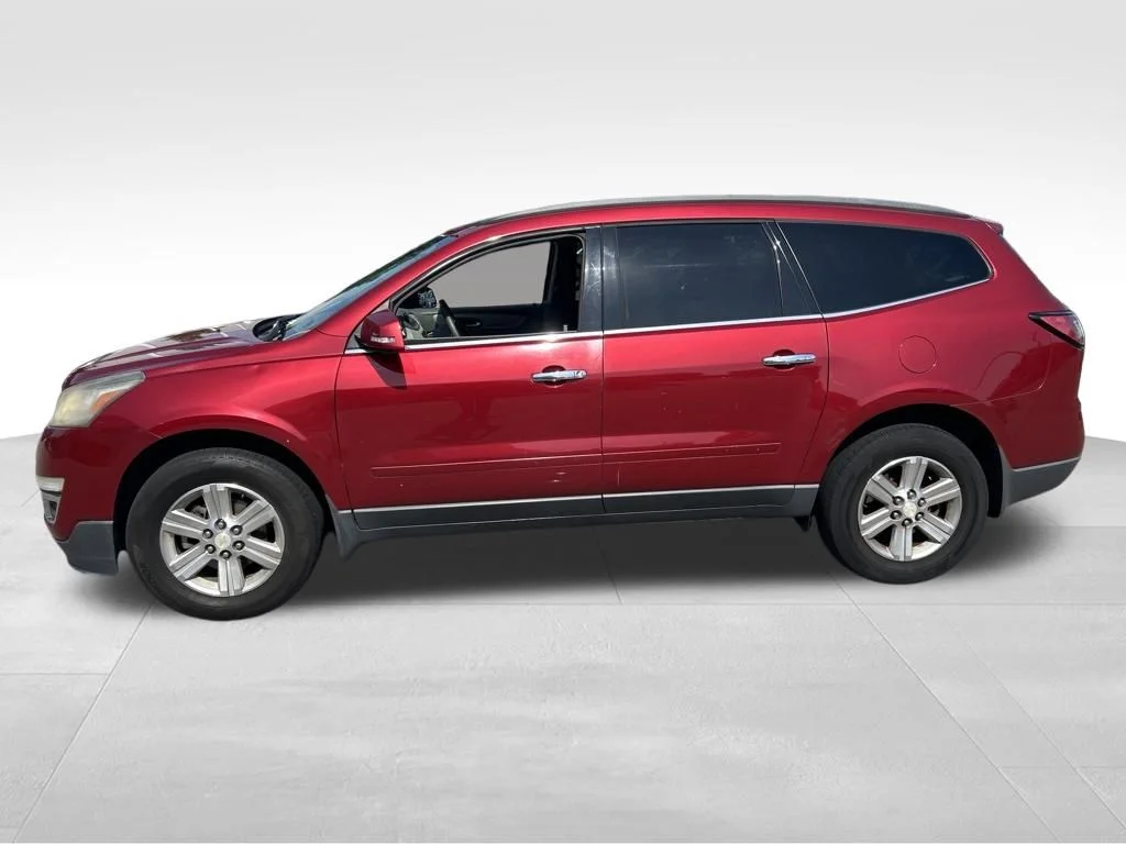 Used 2014 Red Chevrolet LT image 2