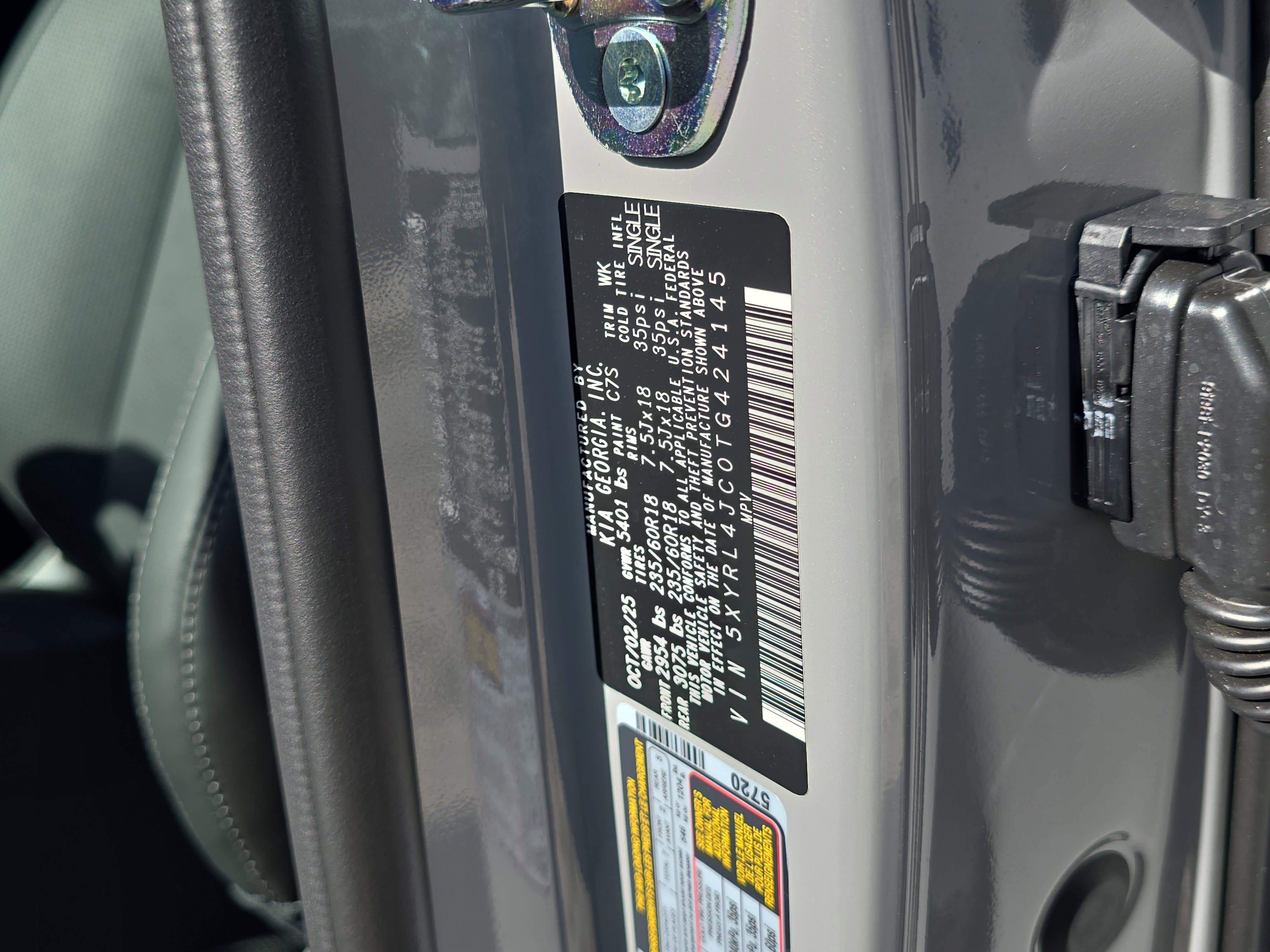 New 2026 Wolf Gray Kia S image 38
