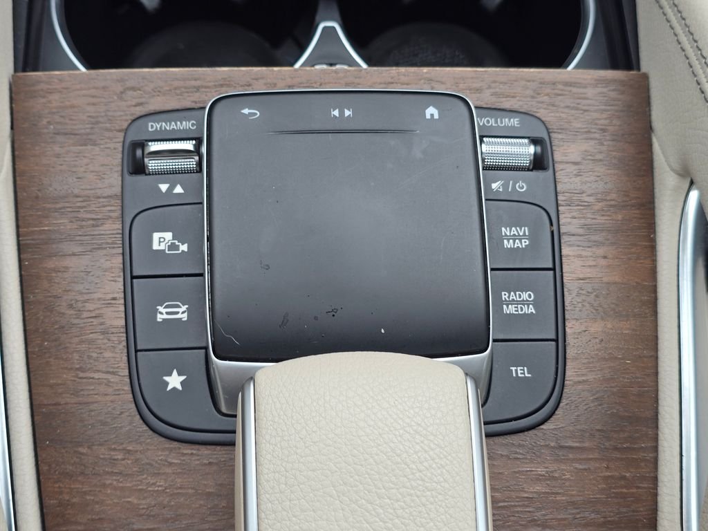 Used 2022 White Mercedes-Benz GLE 350 image 29