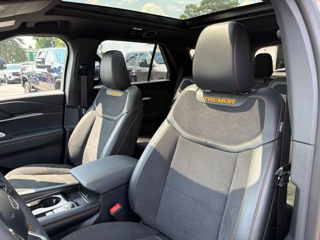 Used 2026 Gray Ford Tremor image 19