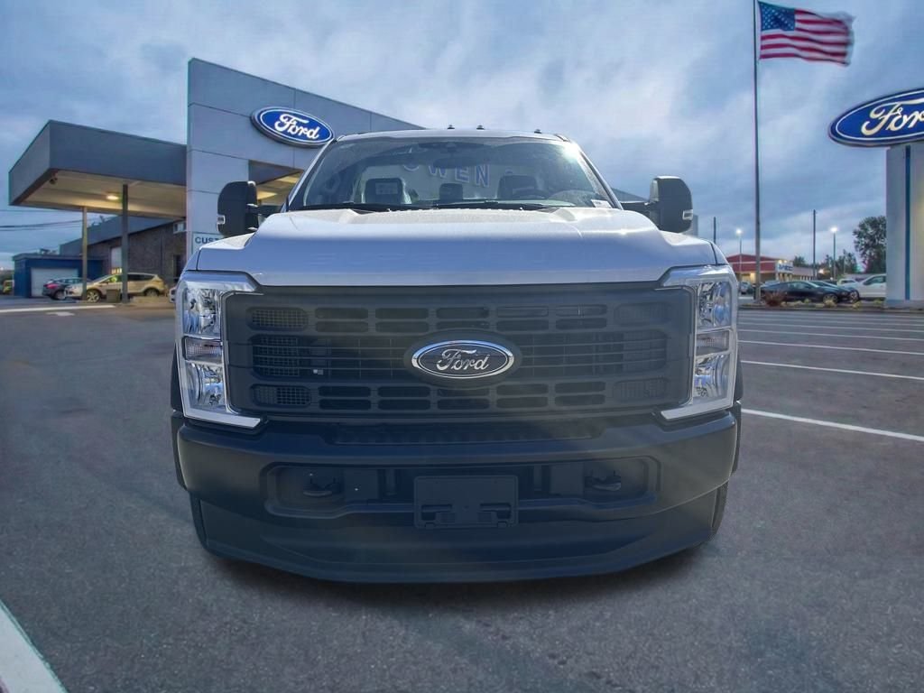 New 2025 Oxford White Ford XL image 8