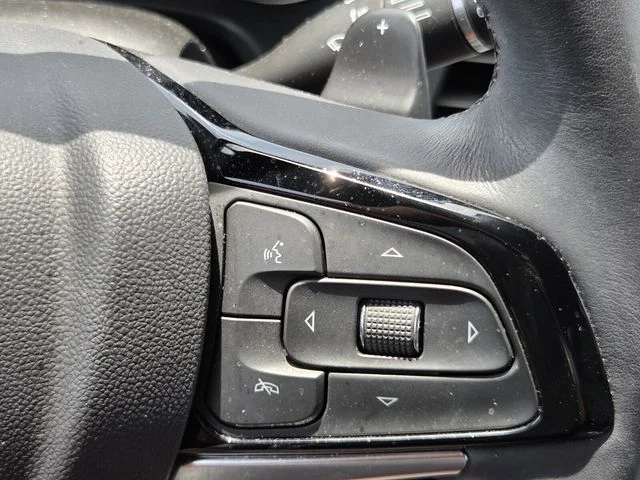 Used 2023 White Buick Essence image 25