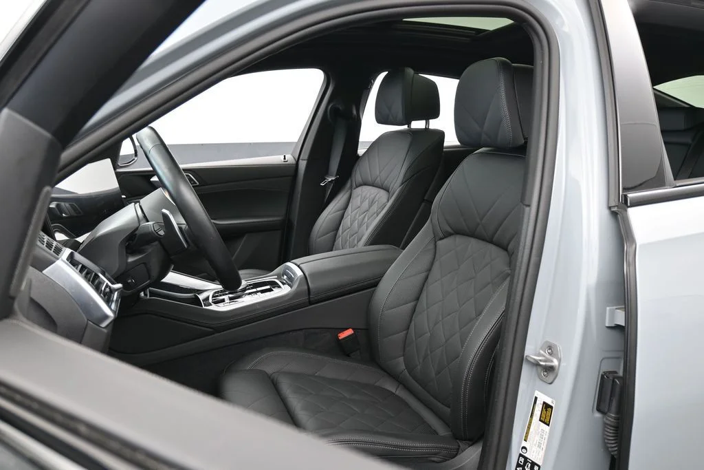 Used 2026 Gray Metallic BMW xDrive40i image 10