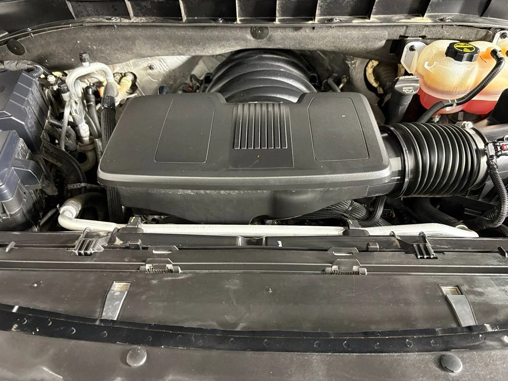 Used 2025 Black Chevrolet Z71 image 42