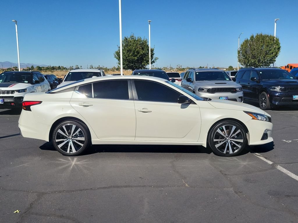 Used 2022 Nissan Altima SR with VIN 1N4BL4CW7NN390635 for sale in Victorville, CA