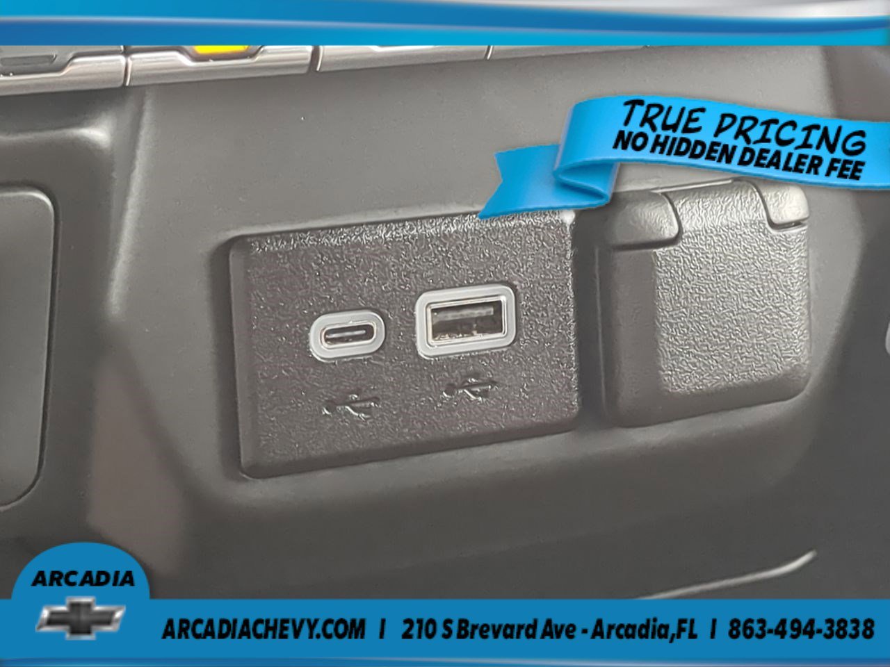 Used 2025 Summit White Chevrolet Custom image 22