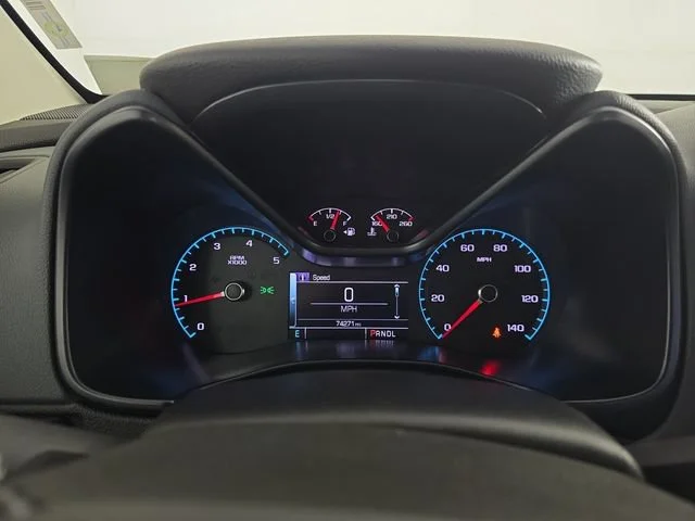 Used 2017 LASER BLUE METALLIC Chevrolet 4WD Z71 image 18