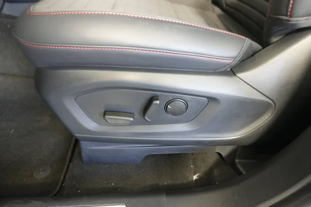 New 2027 Avalanche Gray Ford ST-Line image 28