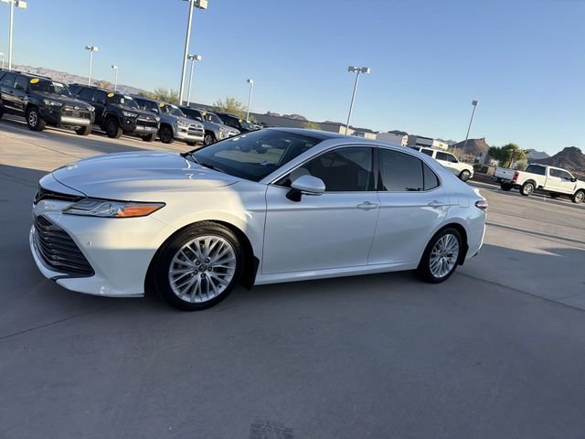 2019 Toyota Camry XLE - Photo 8