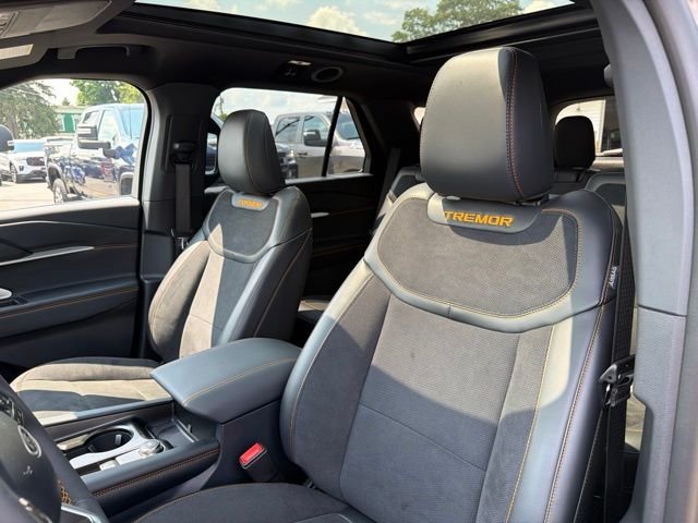 Used 2026 Gray Ford Tremor image 19