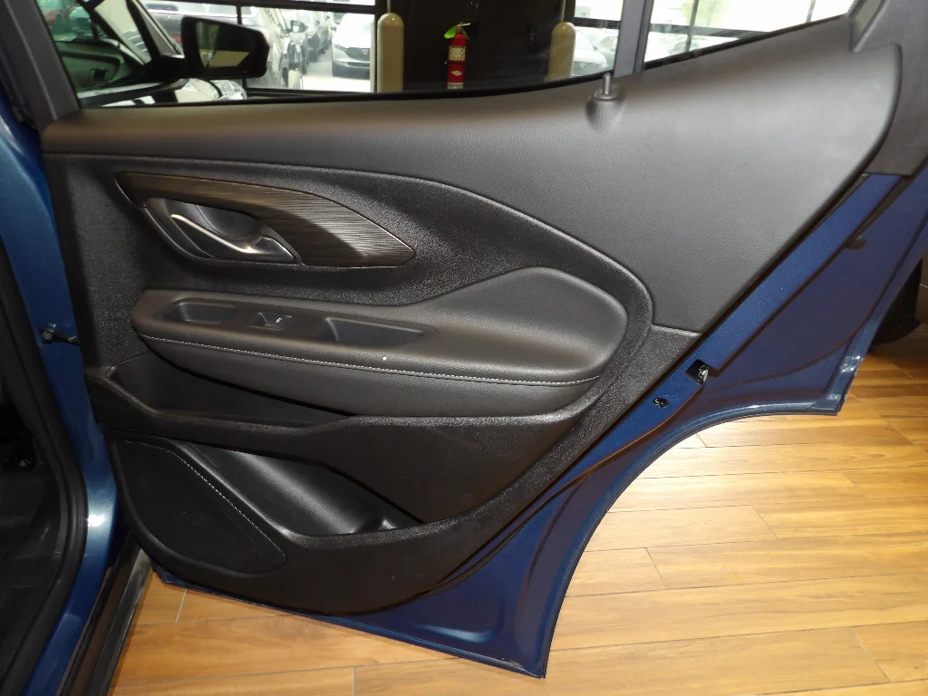 Used 2024 Downpour Metallic GMC SLE image 15