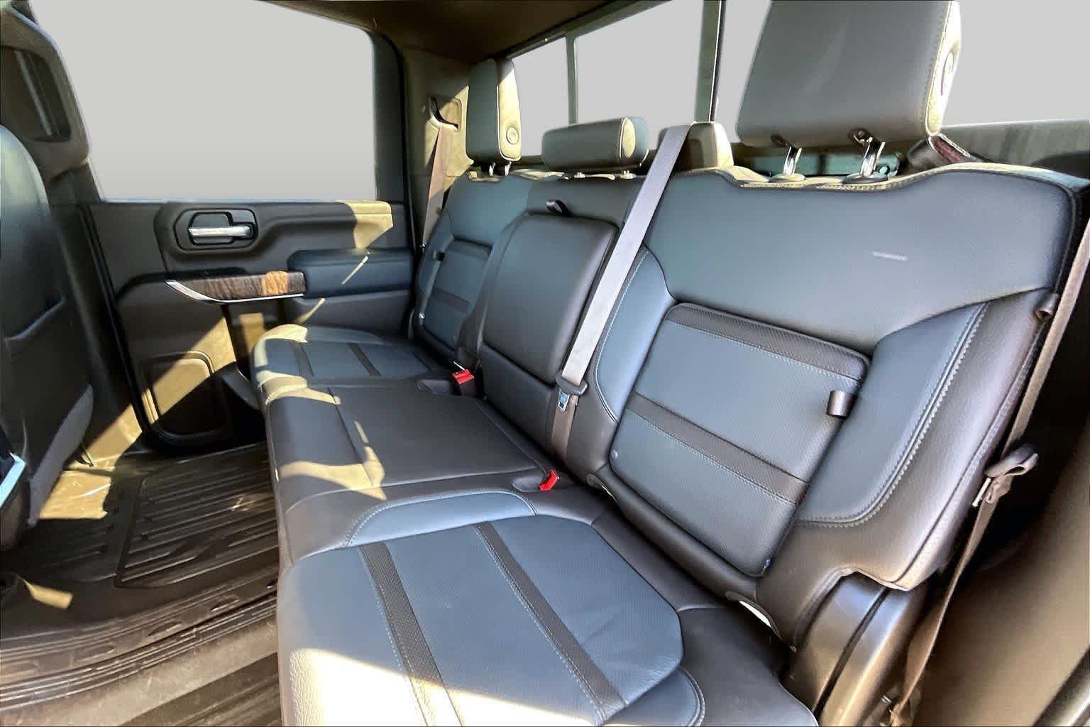 Used 2021 Summit White GMC Denali image 21