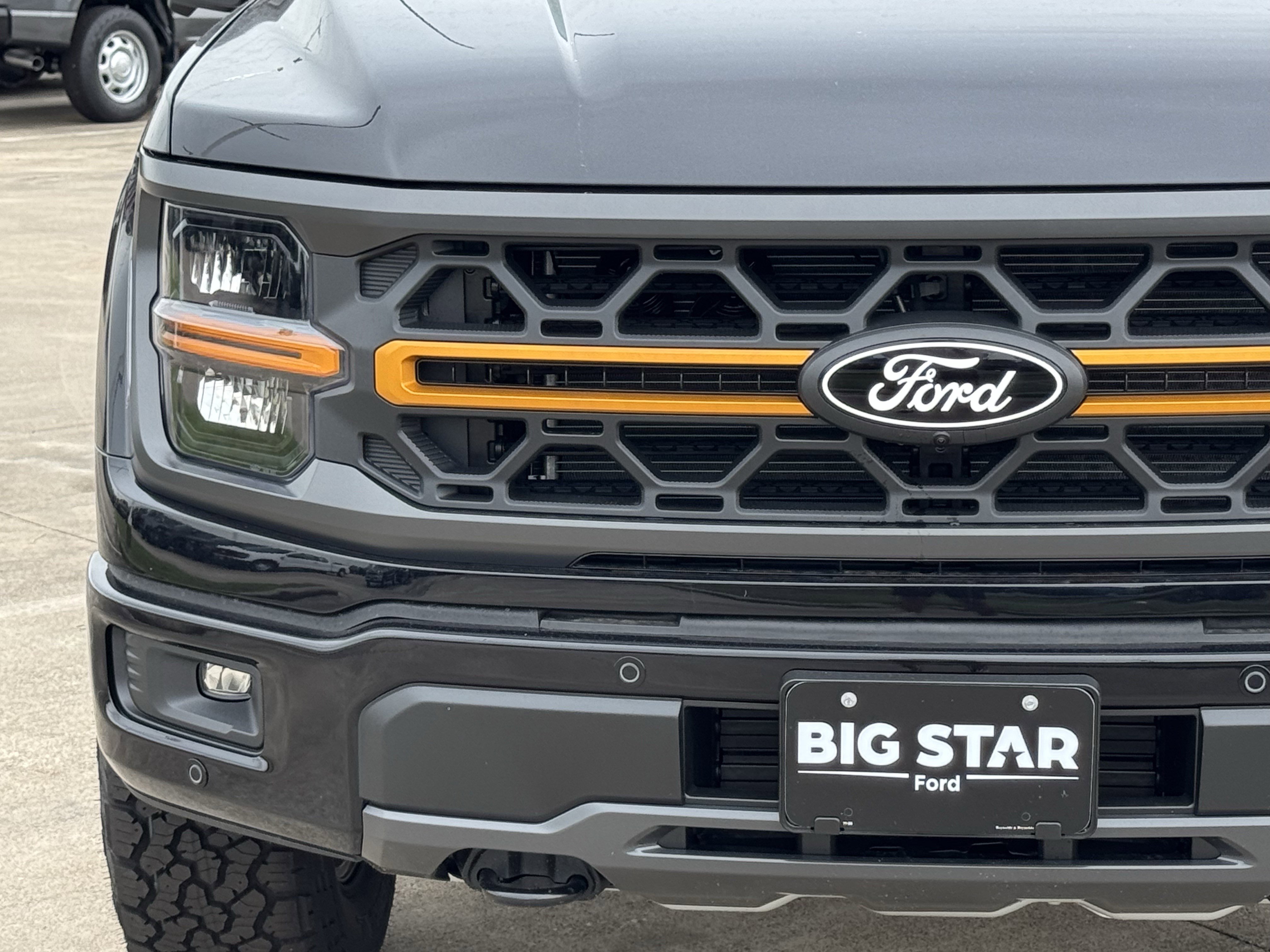 New 2026 Agate Black Metallic Ford Tremor image 5