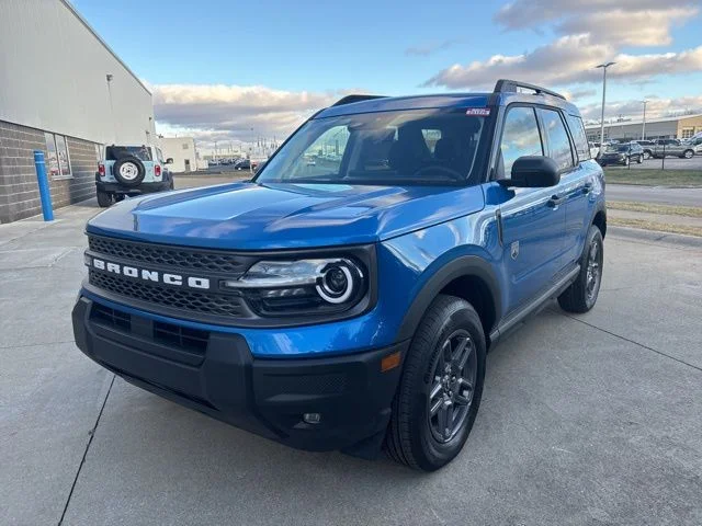 New 2025 Velocity Blue Metallic Ford Big Bend® image 3
