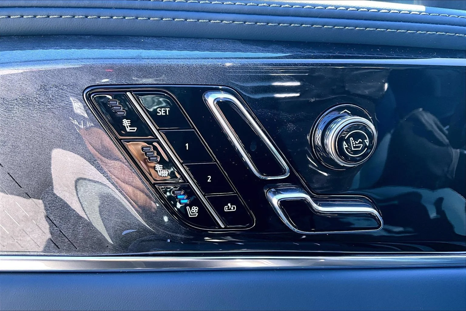 New 2026 Black Raven Cadillac Premium Luxury image 20