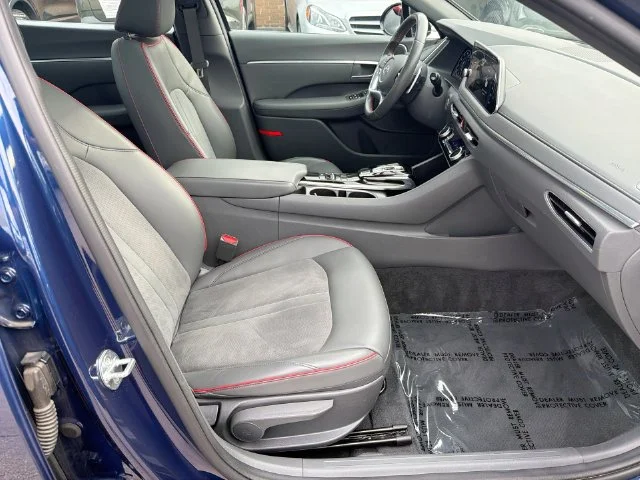 Used 2021 Blue Hyundai SEL Plus image 28