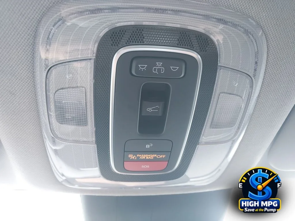 Used 2024 Red Hyundai SEL image 11