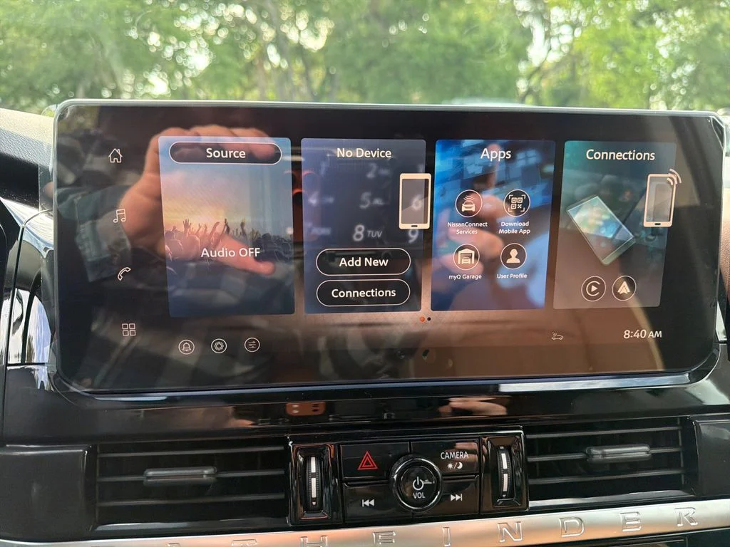New 2026 Gray Nissan Platinum image 26