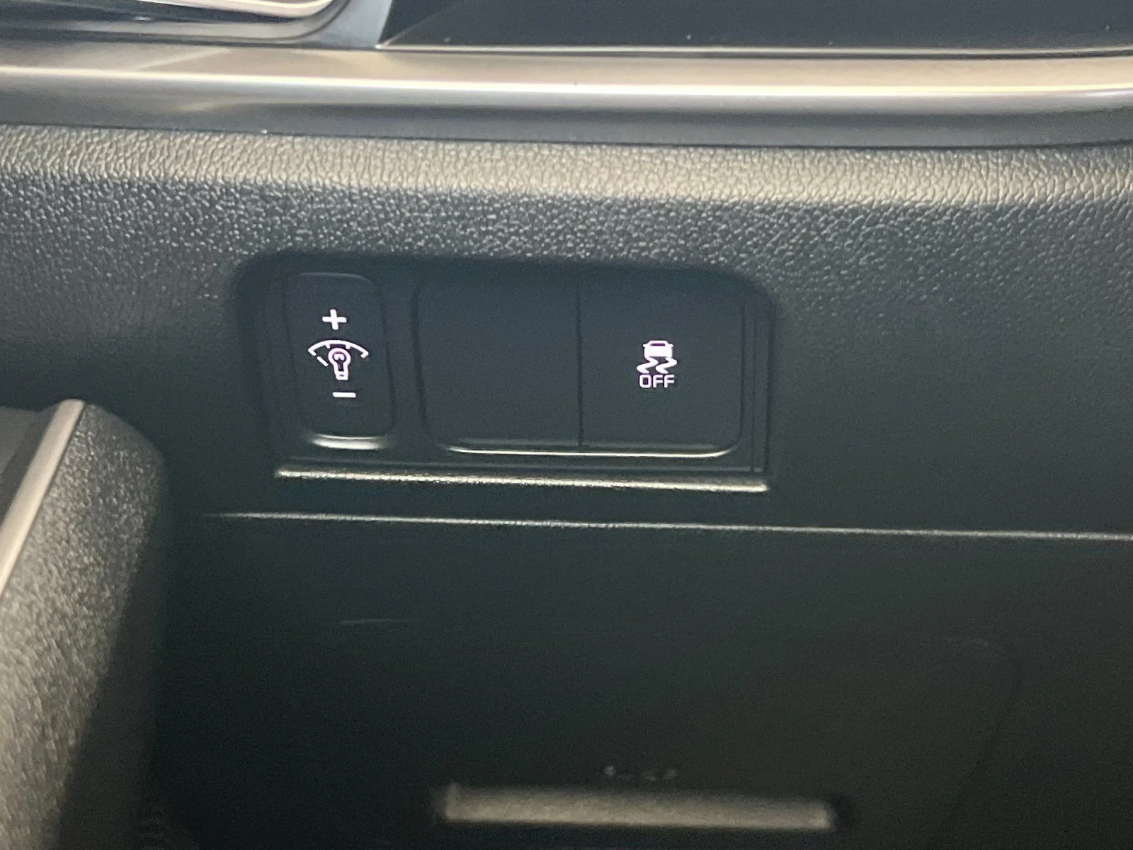 New 2026 White Kia LX image 30
