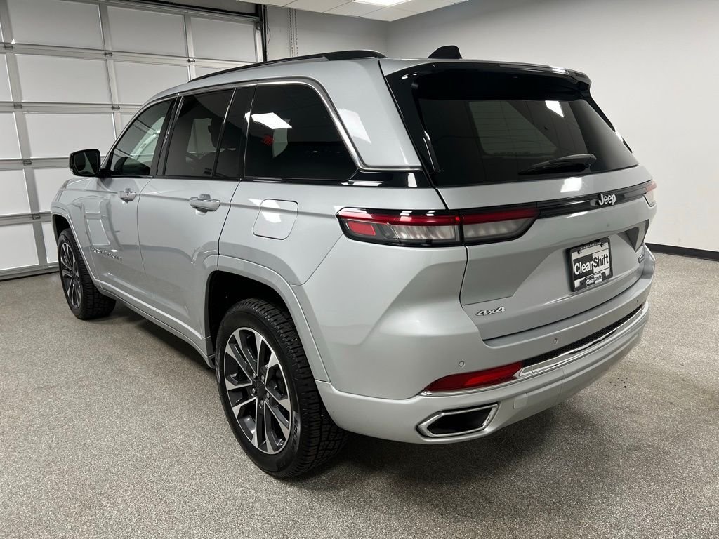 2023 Jeep Grand Cherokee Overland - Photo 10