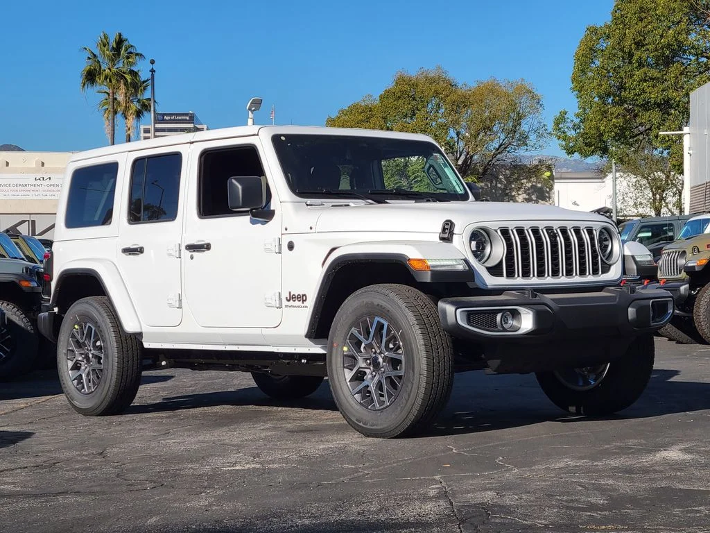 New 2026 Bright White Clear-Coat Exterior Paint Jeep Sahara image 24