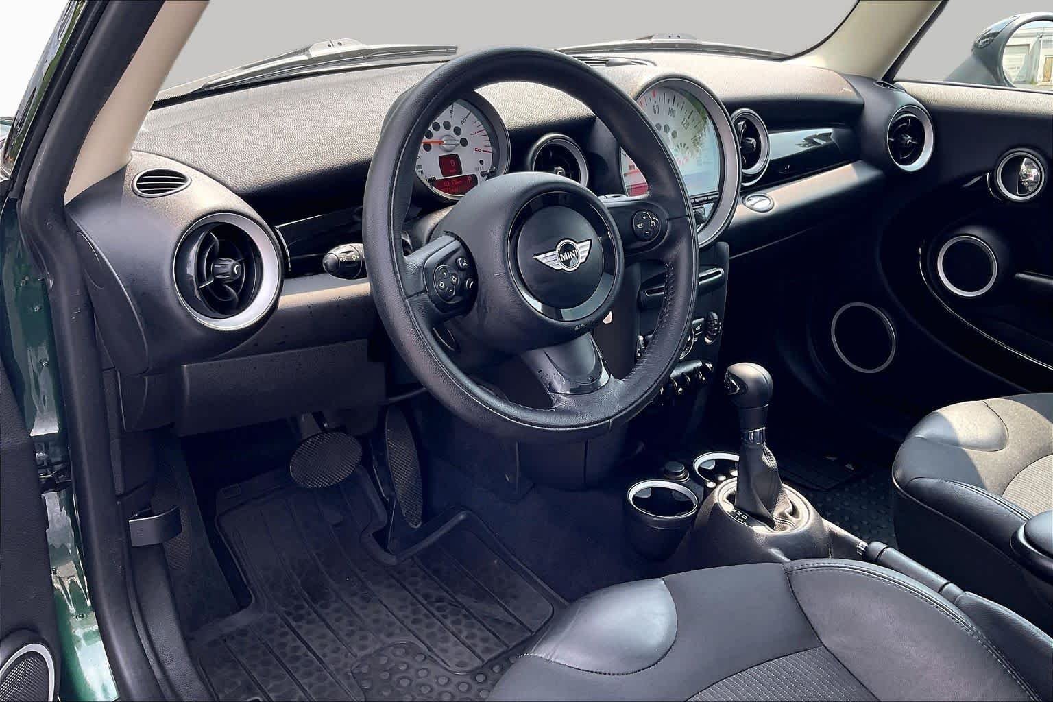 Used 2012  MINI  image 16
