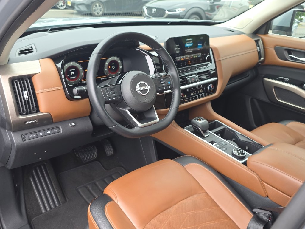 Used 2023 Boulder Gray Pearl Nissan Platinum image 34