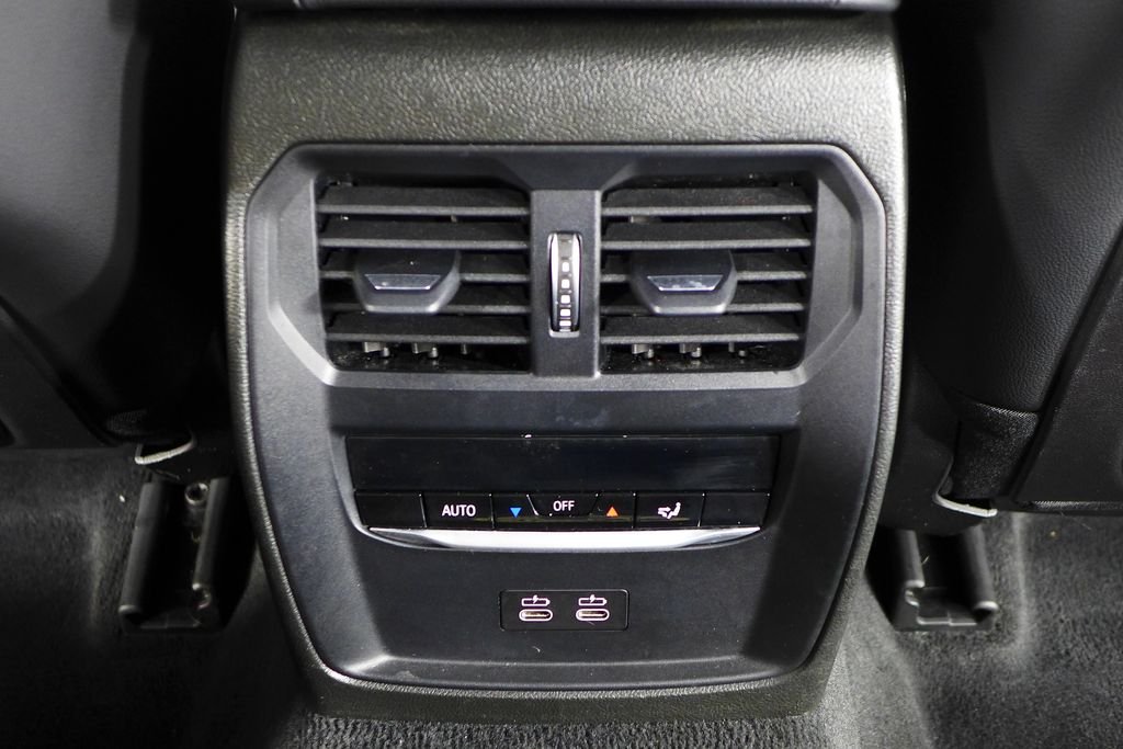 Used 2023 Alpine White BMW 330i image 24