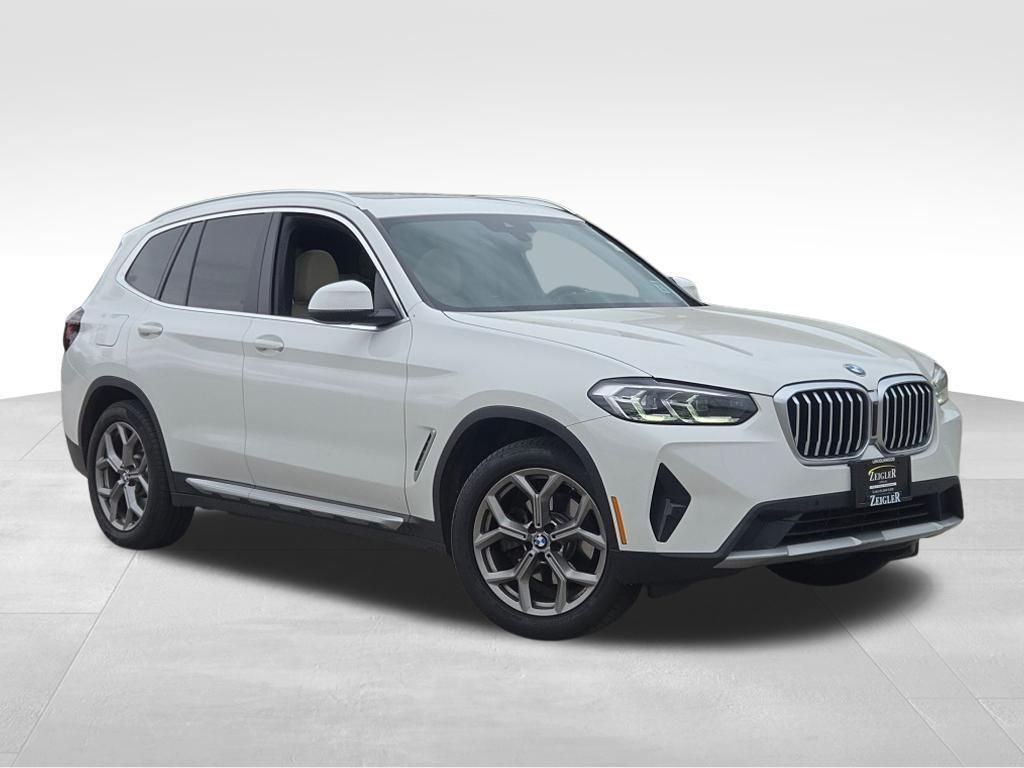 2022 BMW X3 xDrive30i's photo