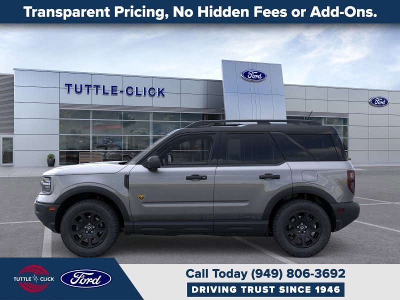 New 2025 Carbonized Gray Metallic Ford Badlands image 3
