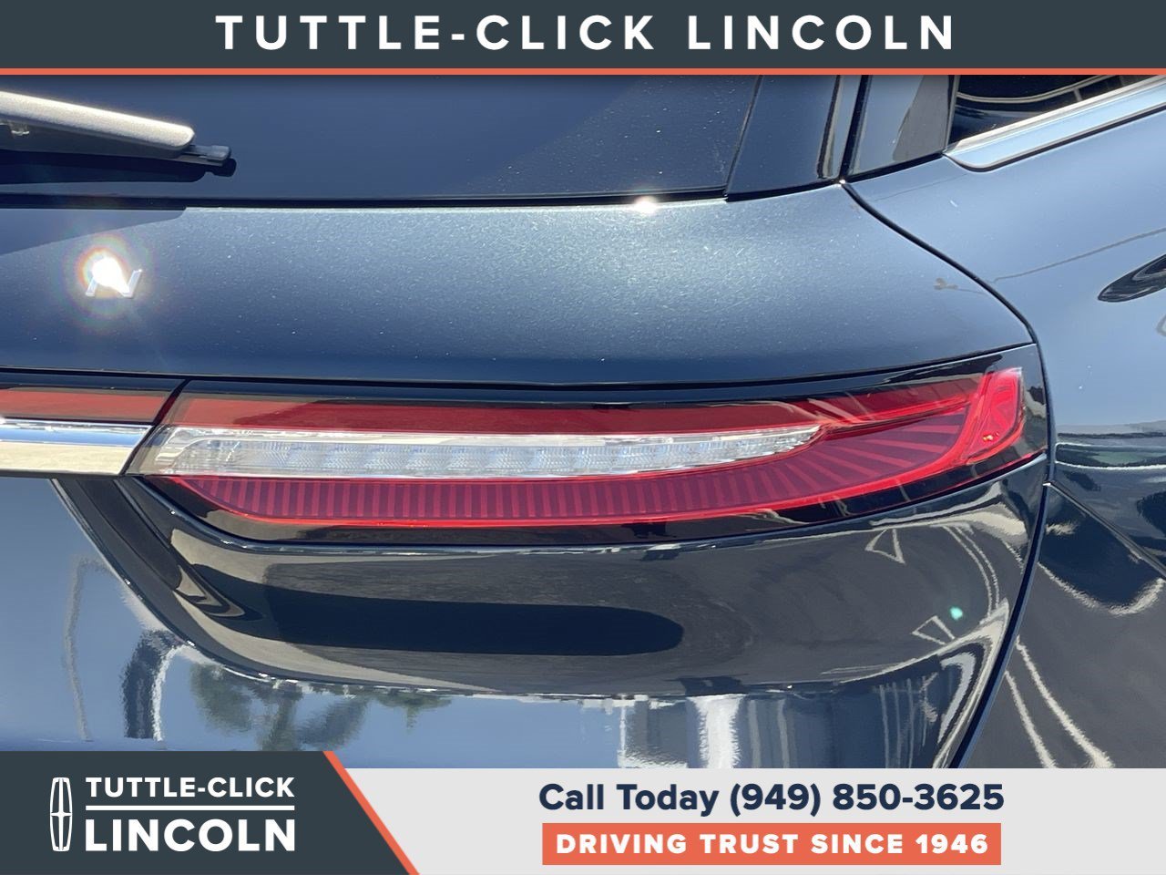 Certified Used 2022 Flight Blue Lincoln Grand Touring image 9