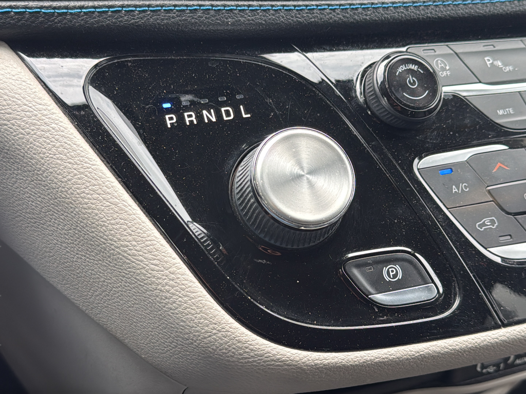 Used 2021 White Chrysler Touring L image 21