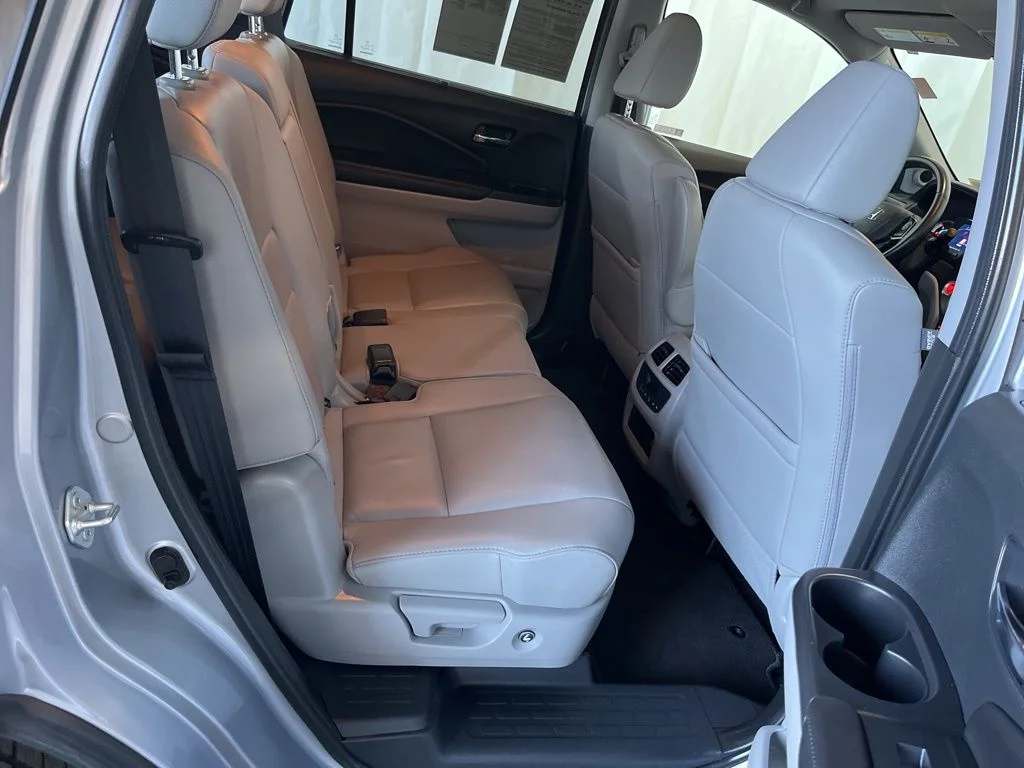 Used 2022 Gray Honda Special Edition image 25