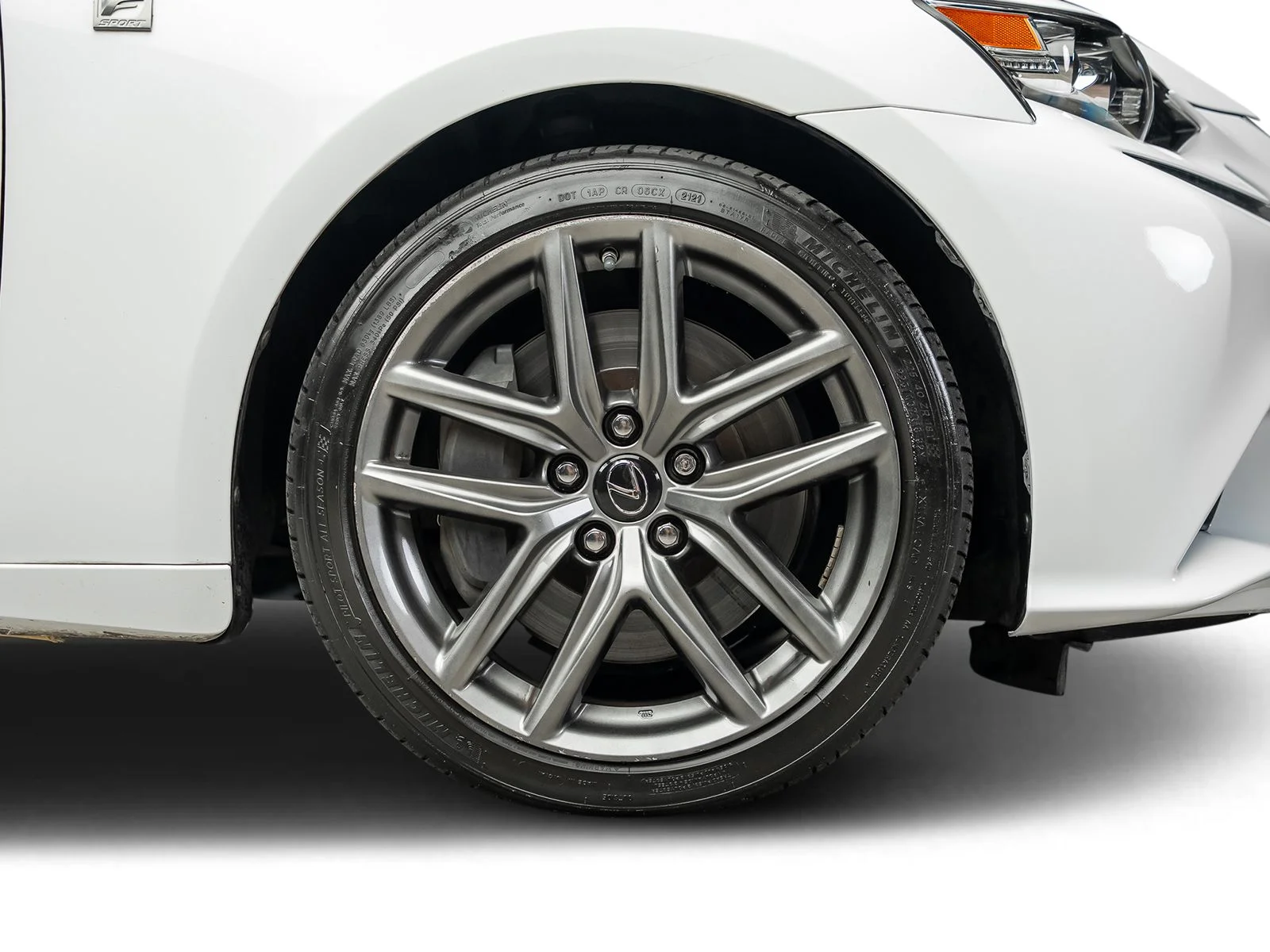 Used 2016 White Lexus 200t image 32
