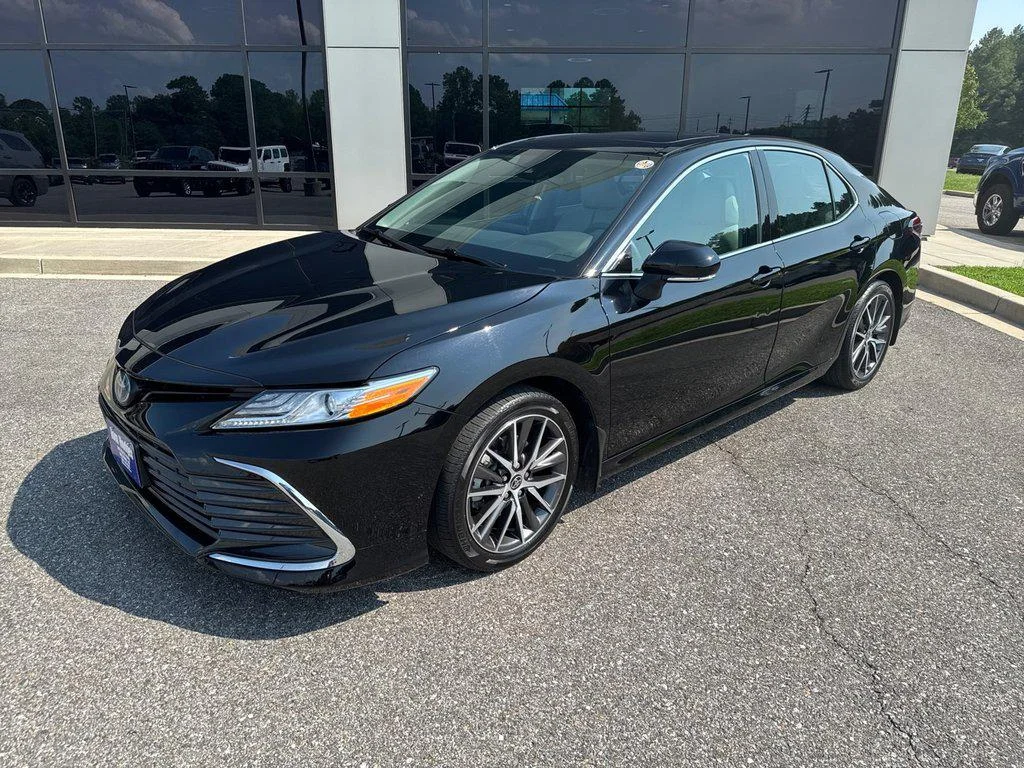 Used 2022 Blueprint Toyota Hybrid XLE CVT (Natl) image 1