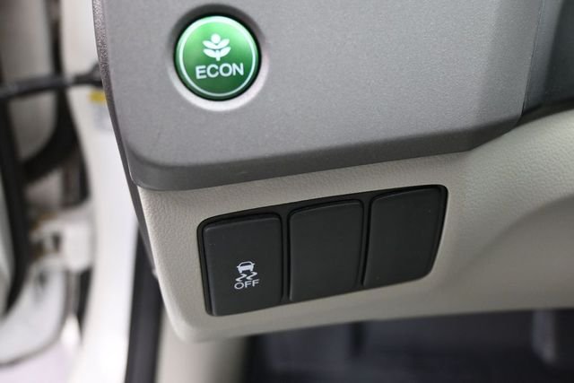 Used 2012 White Honda LX image 21
