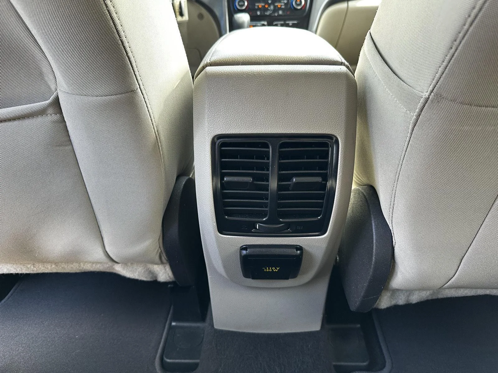 Used 2017 White Gold Ford SE image 21