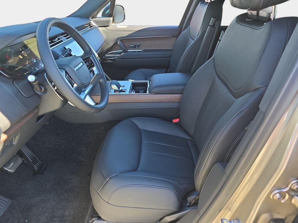 New 2026 Batumi Gold Land Rover SE LWB image 17