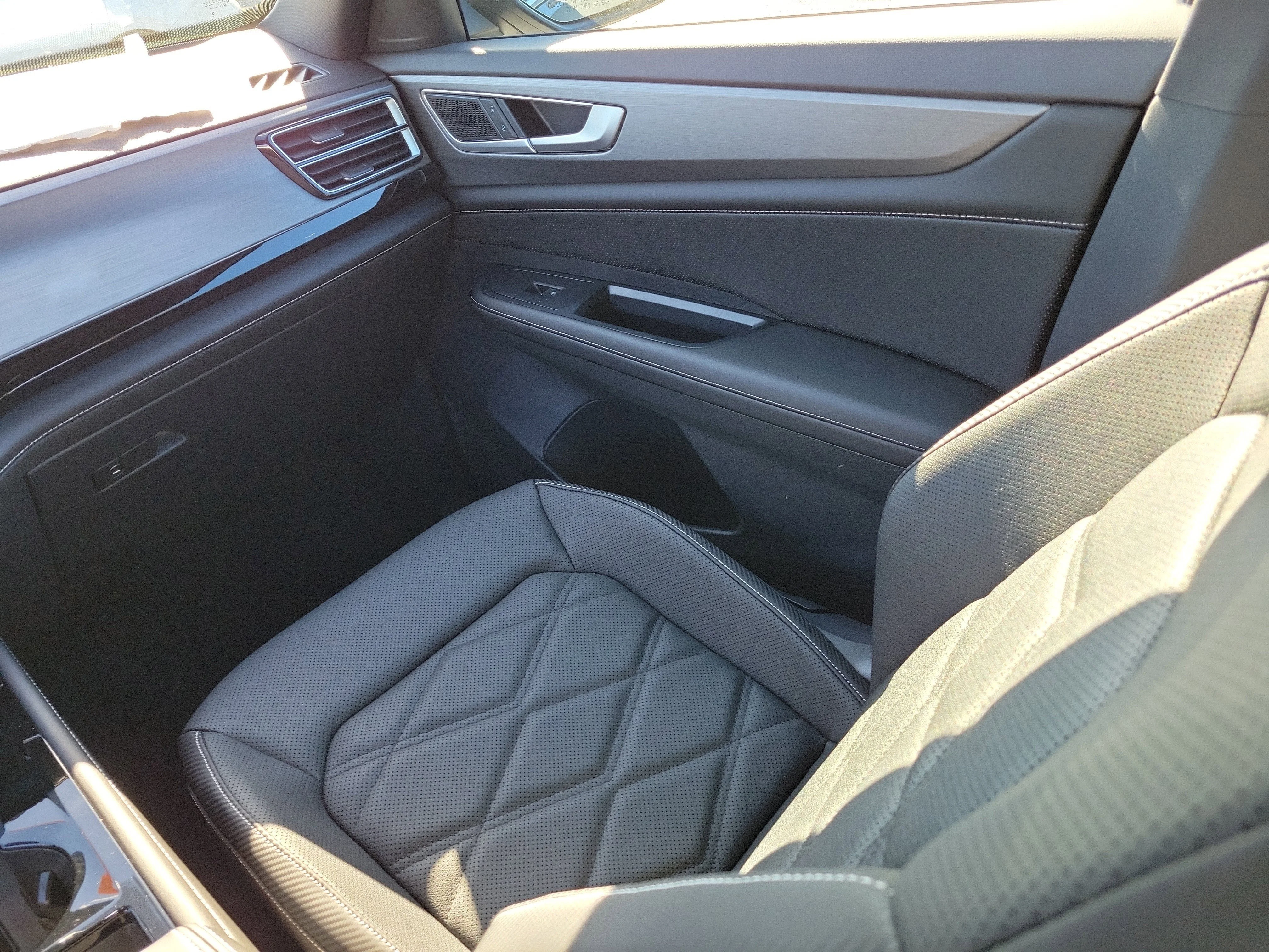 New 2026 Gray Volkswagen 2.0T SE w/Technology image 4