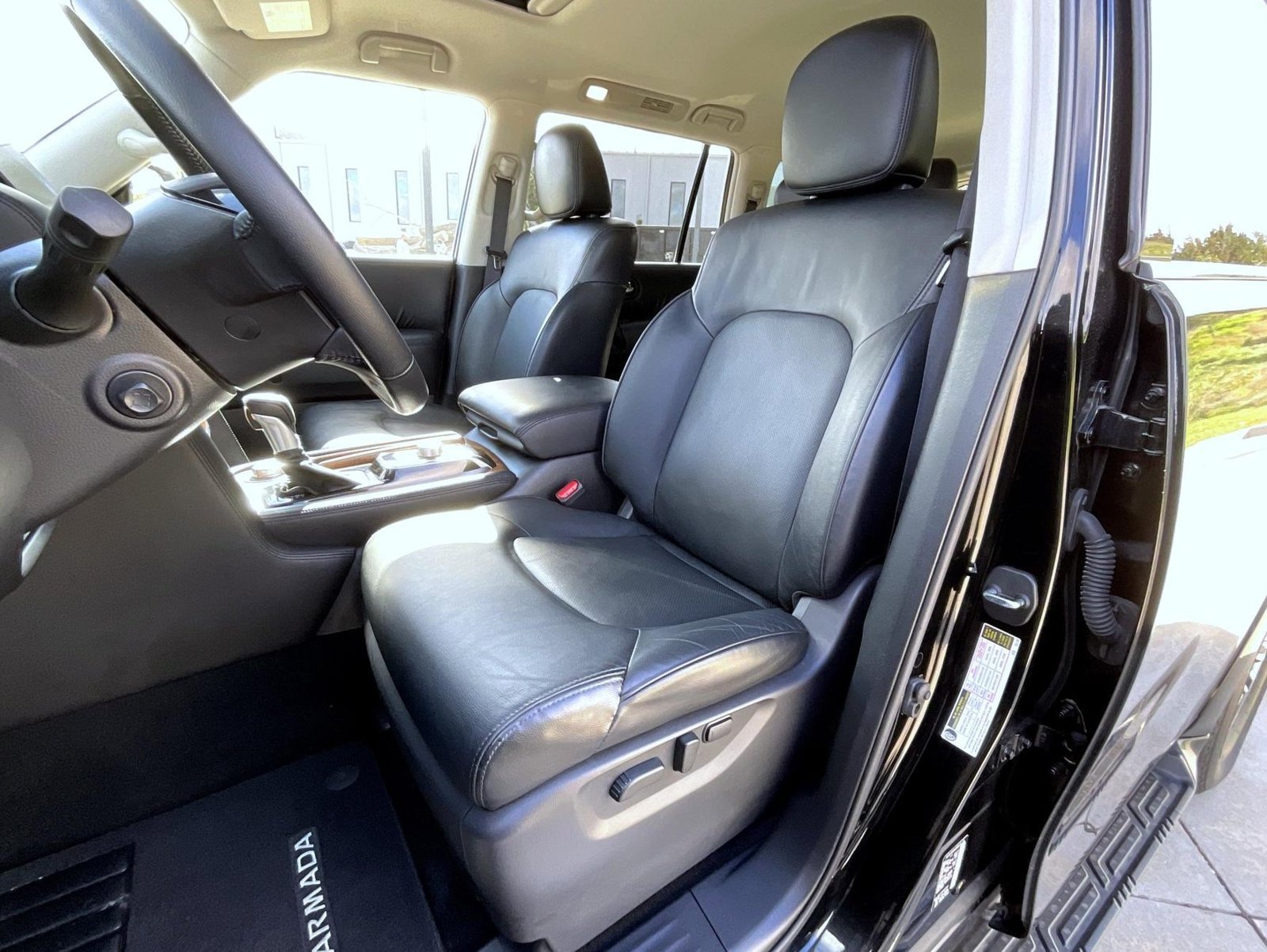 2022 Nissan Armada SL - Photo 13