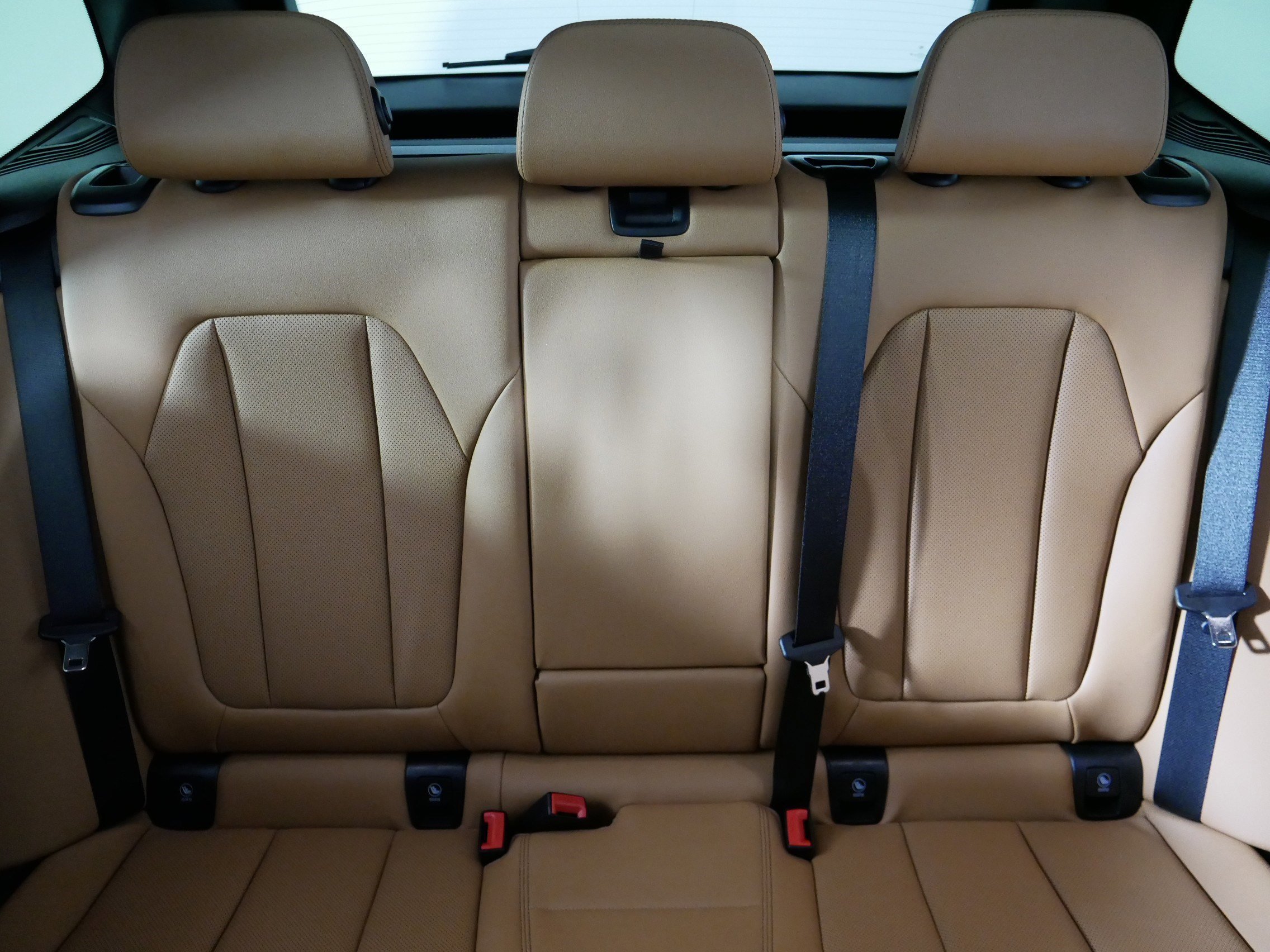 Used 2024 Skyscraper Grey Metallic BMW xDrive30i image 13