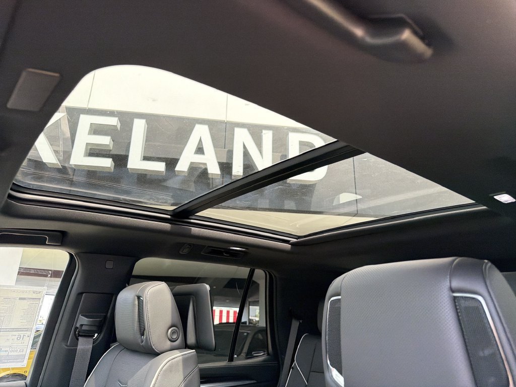 New 2026 Vibrant White Tricoat Cadillac Luxury image 27